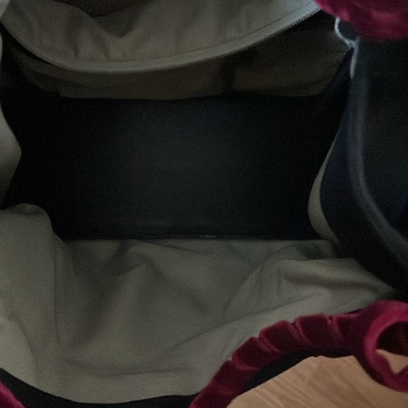 Embroidered purse - Picture 5 of 5